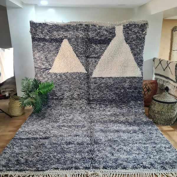 Transform Your Space with the Intricate Design of this Handmade Moroccan Rug 6.5x10ft