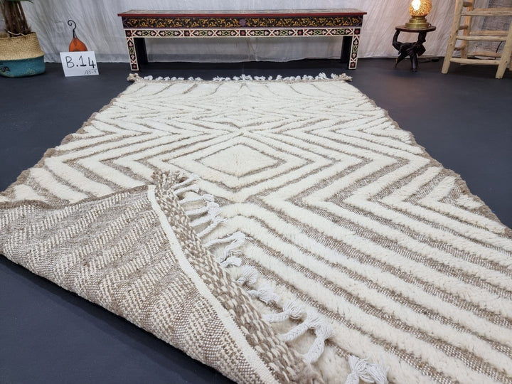 CUTE BENIOURAIN RUG, Sheep Wool Rug, Moroccan Wool Rug, White  Beige Rug, Geometric Rug Wool Rug, Handwoven Rug, Azilal Rug,Berber Area Rug