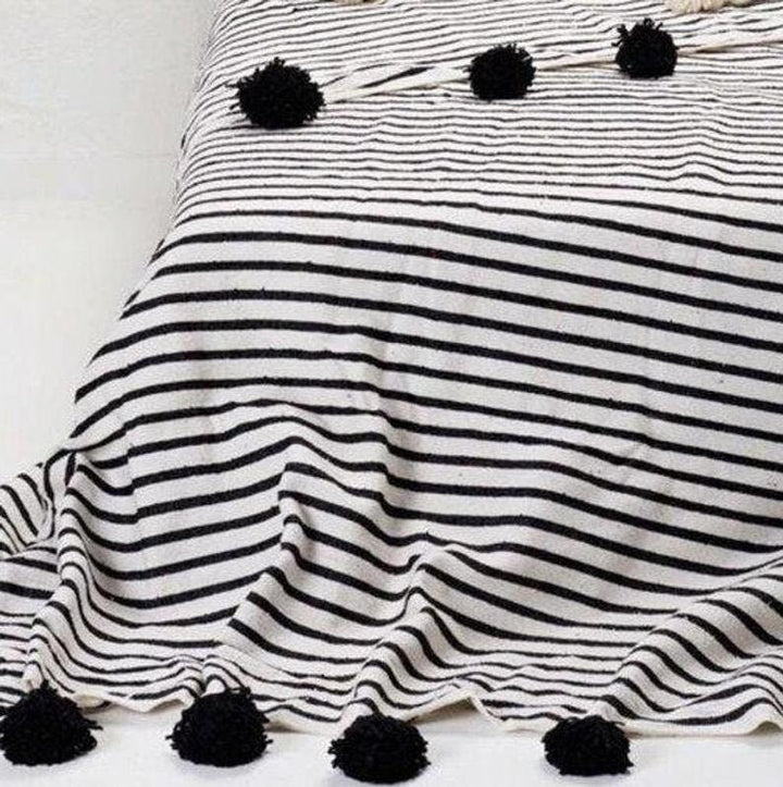 Black White Moroccan pom pom throw blanket,bohemian decor bedcover, blanket sofa, pom pom blanket, Throw Blanket With Tassels