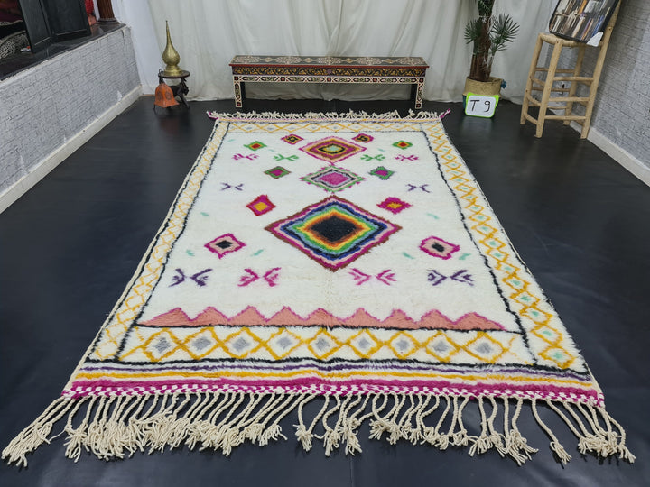 GORGEOUS BENIOURAIN RUG, Moroccan Handmade Rug, Geometric Rug, Sheep Wool Rug, Authentic White And Pink Rug, Berber Symbols Rug, Funky Rug