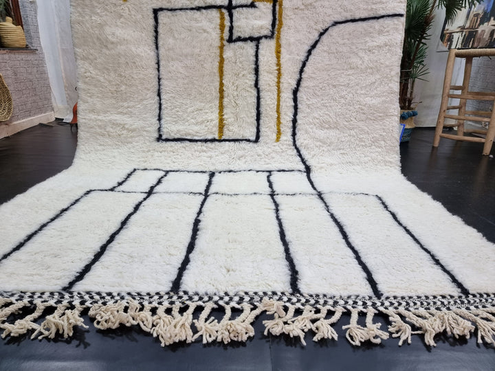 AMAZING BENIOURAIN RUG, Berber Moroccan Rug, Handmade Wool Rug, Abstract Rug, White and Black Rug, Area Rug, Plain Rug, Bohemian Wool Carpet