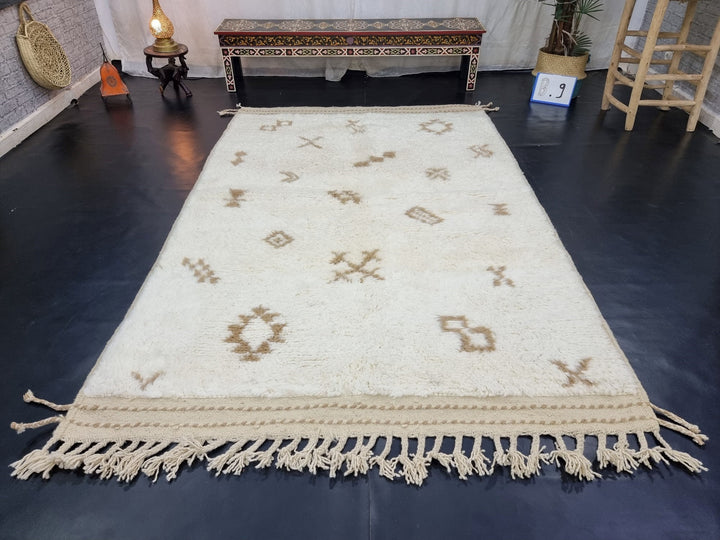 UNIQUE BENIOURAIN RUG, Moroccan Wool Rug, Beige And White Rug, Abstract Rug, Handmade Rug, Handwoven Rug, Area Rug, Bohemian Rug, Boho Rug