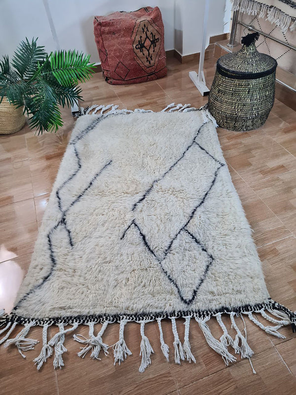 UNIQUE small berber rug, Handmade Rug , 3x5ft Moroccan Rug, 3x5ft Rug, Beniourain Wool Rug, Geometric Rug, Handwoven Rug, Area Rug