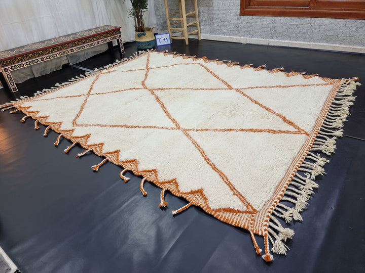 UNIQUE BENIOURAIN RUG, Moroccan Rug, Sheep Wool Rug, Geometric Rug, Orange And White Rug, Handmade Berber Rug, Azilal Rug, Handwoven Rug